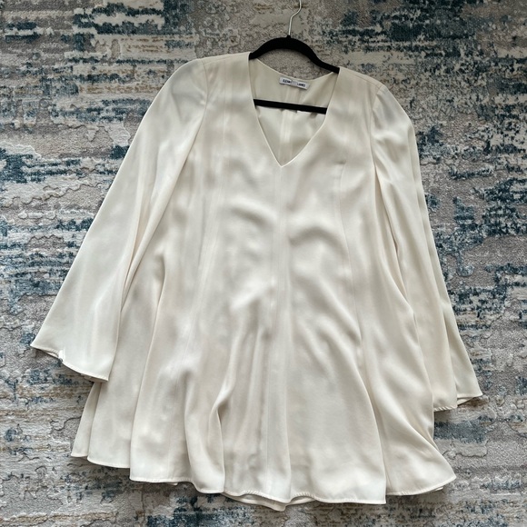 Off White Elizabeth & James Dress - Picture 4 of 6